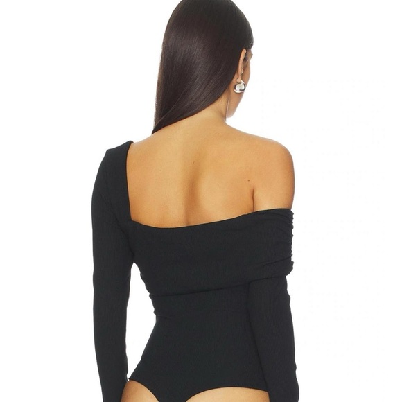 Lovers + Friends Florence Black One-Shoulder Bodysuit - Picture 3 of 7